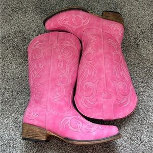 Women's Hot Pink Cowgirl Boots